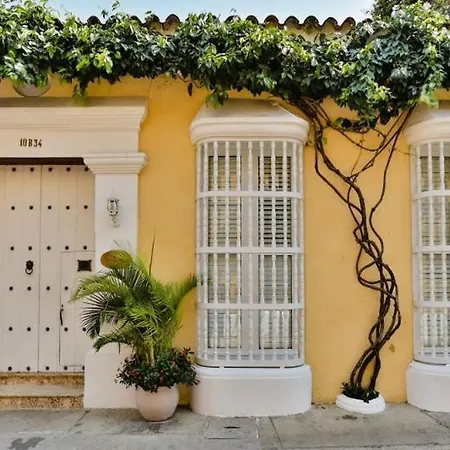 Casa Santa Ana Boutique